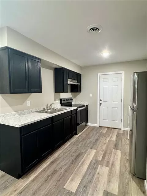 704 S Oak Hill St #A & B, Siloam Springs, AR 72761