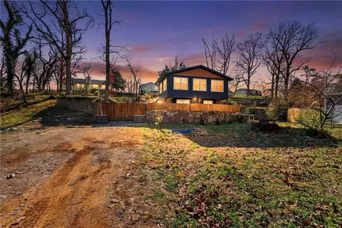 16557 Ivy Ln, Rogers, AR 72756