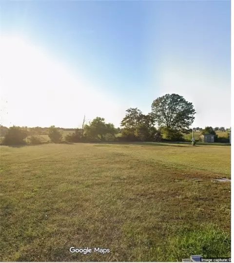 201 Hawkeye Ln, Harrison, AR 72601