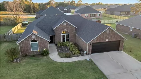 8006 David Dr, Siloam Springs, AR 72761