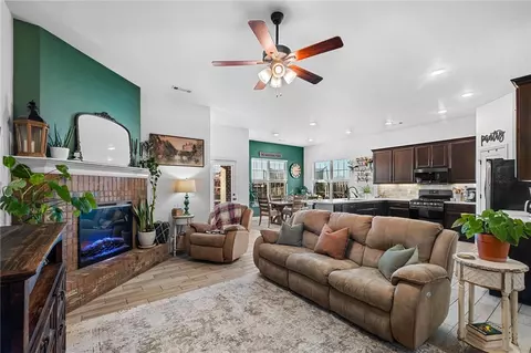 Living - 701 Melrose Pl, Bentonville, AR 72712 photo 1 of 2