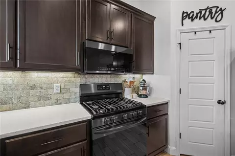 Kitchen - 701 Melrose Pl, Bentonville, AR 72712 photo 4 of 4