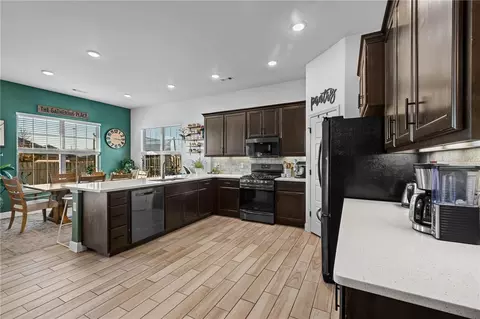 Kitchen - 701 Melrose Pl, Bentonville, AR 72712 photo 2 of 4