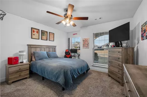 Bedroom - 701 Melrose Pl, Bentonville, AR 72712 photo 3 of 4