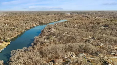 Purfleet Drive, Bella Vista, AR 72715