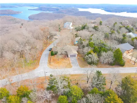 12598 Lodge Dr, Garfield, AR 72732