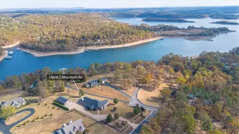 14600 S Mountain Rd, Lowell, AR 72745