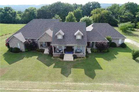 Exterior - 815 James Pl, West Fork, AR 72774 photo 6 of 7