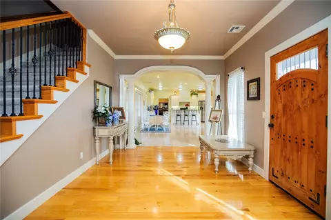 Entry Way - 815 James Pl, West Fork, AR 72774 photo 2 of 4