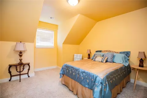 Bedroom - 815 James Pl, West Fork, AR 72774 photo 3 of 4