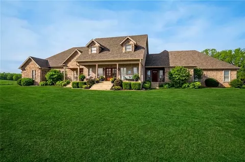 815 James Pl, West Fork, AR 72774