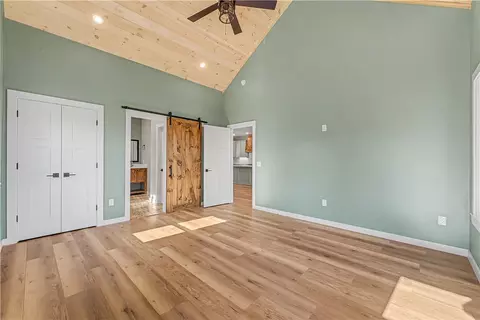 Bedroom - 491 Nc 6065, Jasper, AR 72641 photo 2 of 5