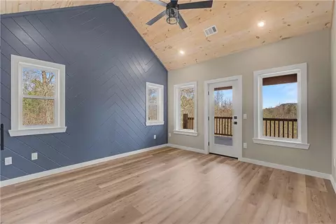 Bedroom - 491 Nc 6065, Jasper, AR 72641 photo 4 of 5