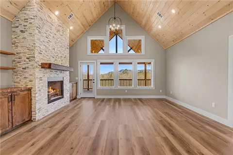 Living - 491 Nc 6065, Jasper, AR 72641 photo 1 of 3