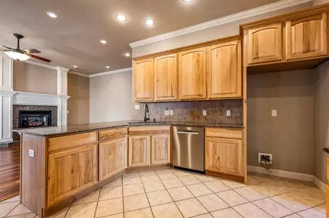 507 E Andrew Ave, Springdale, AR 72764 photo 8