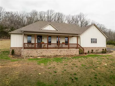 14753 Cove Creek Rd N, Prairie Grove, AR 72753