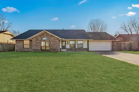 2399 Cardinal Dr, Springdale, AR 72764 photo 2