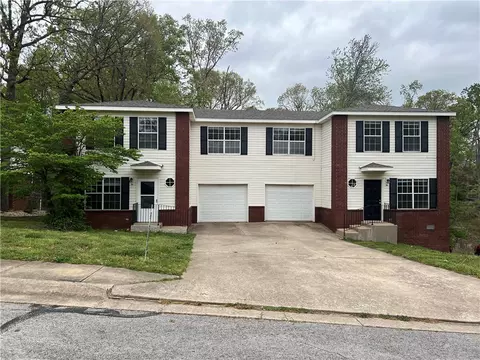 5 Iris #A/B, Bentonville, AR 72712