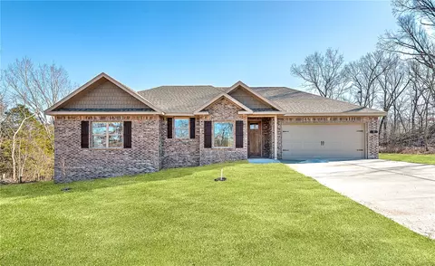 3 Whithorn Cir, Bella Vista, AR 72715