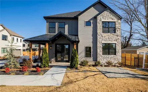 1310 Bella Vista Rd, Bentonville, AR 72712