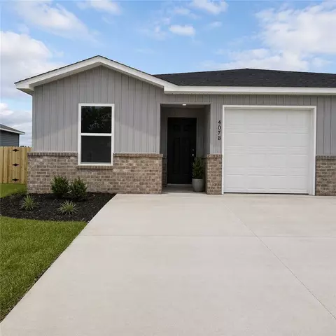 407 W Cloud Dr # B, Siloam Springs, AR 72761