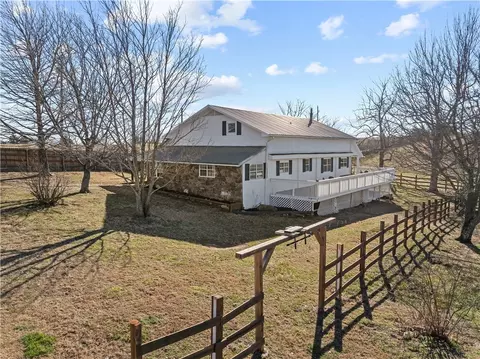 Exterior - 2097 Nc 1600, Compton, AR 72624 photo 8 of 15