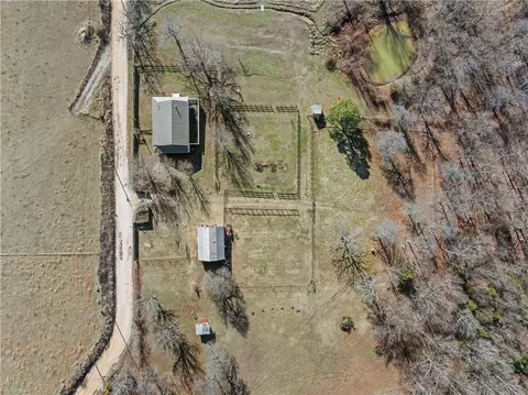 View/Area - 2097 Nc 1600, Compton, AR 72624 photo 2 of 3