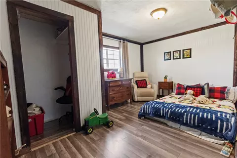 Bedroom - 2097 Nc 1600, Compton, AR 72624 photo 3 of 5