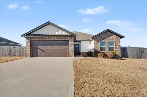 397 N Wyandotte St, Farmington, AR 72730