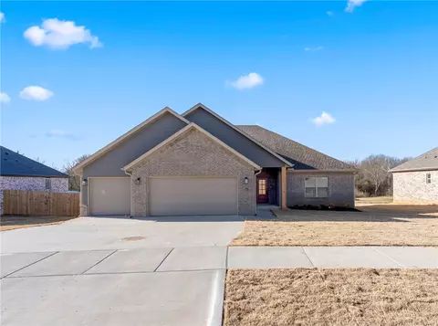 79 W Watson Ln, Farmington, AR 72730