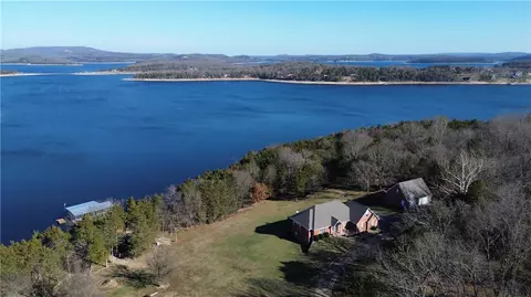 9000 Ventris Rd, Garfield, AR 72732