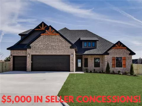 2818 Rife Cir, Rogers, AR 72758