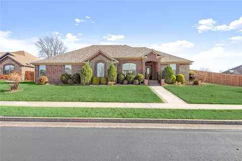 2703 SW Brancliff Rd, Bentonville, AR 72713