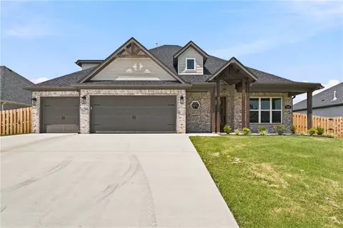 2405 Bergman Rd, Pea Ridge, AR 72751