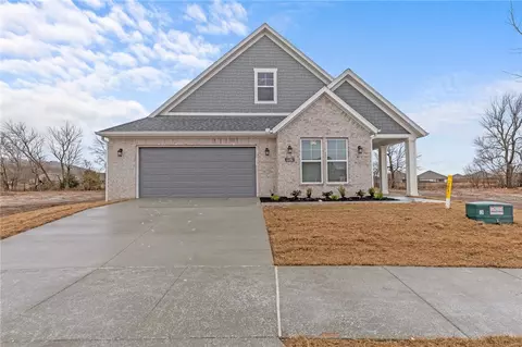 4162 W Huron Loop, Fayetteville, AR 72704
