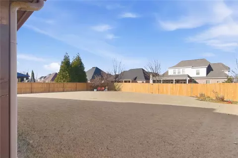 Exterior - 4123 Willowbend Dr, Rogers, AR 72758 photo 3 of 4