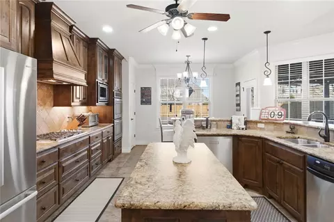 Kitchen - 4123 Willowbend Dr, Rogers, AR 72758 photo 1 of 3