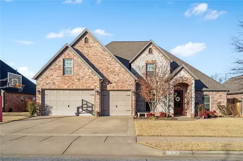 4123 Willowbend Dr, Rogers, AR 72758