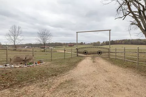 13775 Rocky Comfort Rd, Gentry, AR 72734