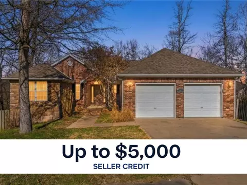 5034 W Stepney Ct, Fayetteville, AR 72704