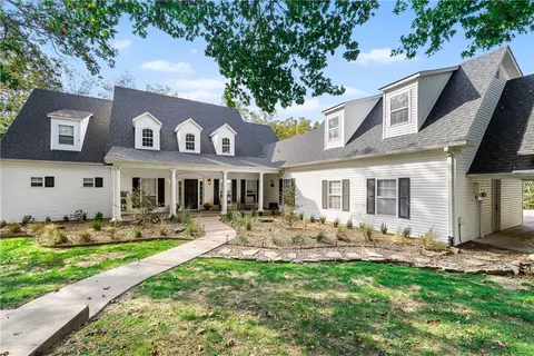 1463 N Hunter Dr, Fayetteville, AR 72701