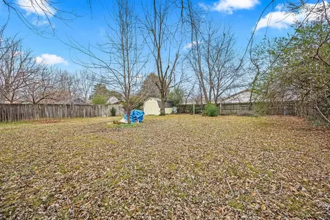 Exterior - 705 Crouch St, Springdale, AR 72764 photo 6 of 9