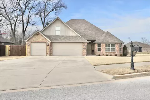 2500 Bridlecreek Rd, Siloam Springs, AR 72761