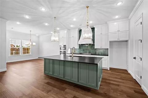 Kitchen - 6489 County Ave, Springdale, AR 72762 photo 4 of 4