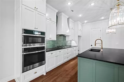 Kitchen - 6489 County Ave, Springdale, AR 72762 photo 2 of 4