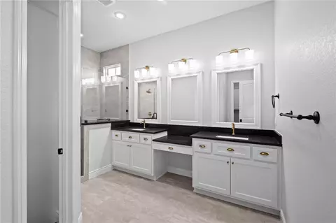 Bath - 6489 County Ave, Springdale, AR 72762 photo 1 of 5