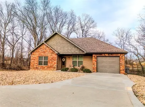 5 Francis Ln, Bella Vista, AR 72715