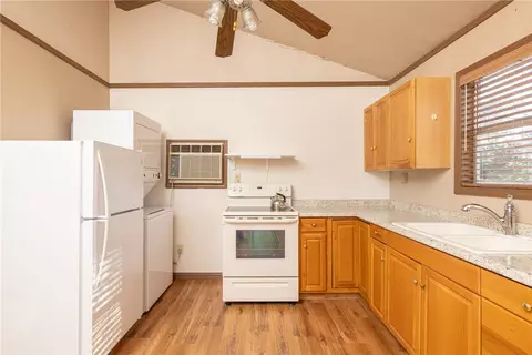 56 Thompson Ln, Noel, MO 64854 photo 11