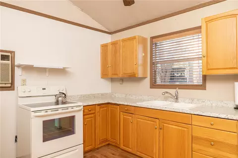 56 Thompson Ln, Noel, MO 64854 photo 12