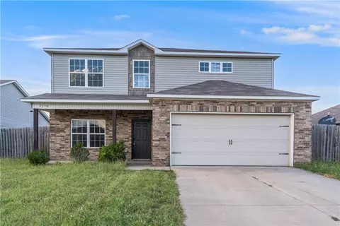 1570 Scotland Dr, Centerton, AR 72719